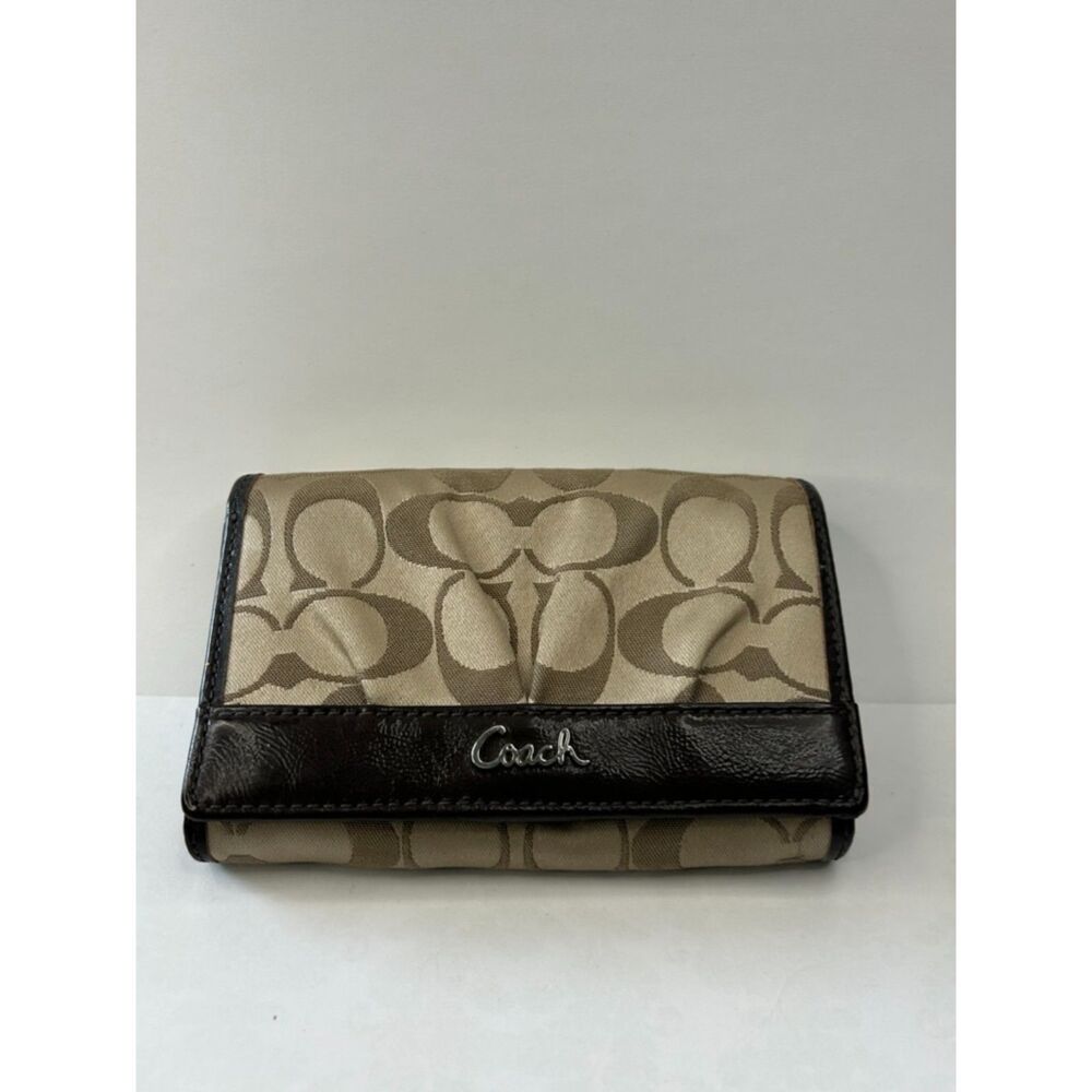 Coach Womens Wallet Bifold Button Shut Signature C Beige Khaki Brown #0589